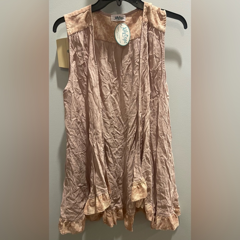 NWT Ally Oops Women’s Sleeveless Ruffle Vest Top Large